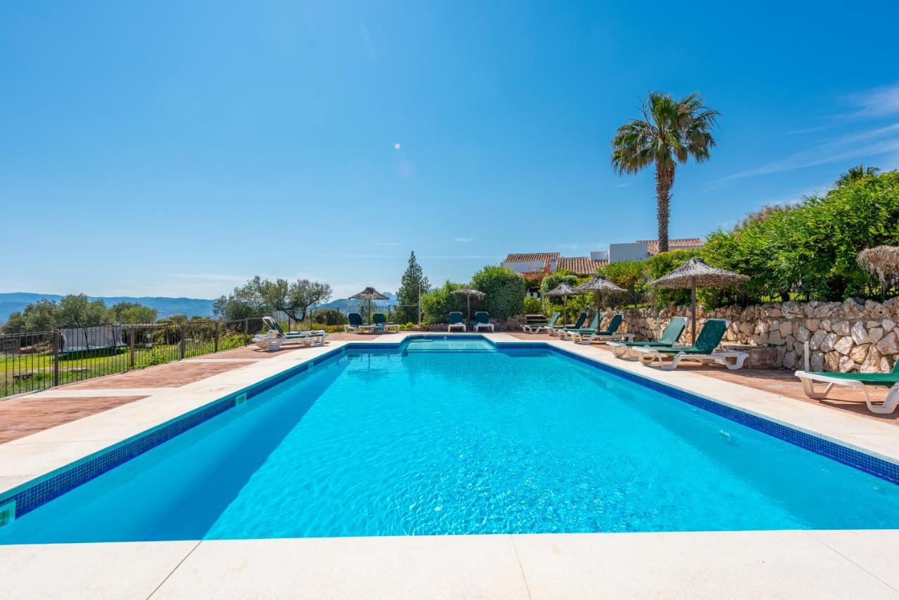 Cantueso Holiday Park Periana Екстериор снимка